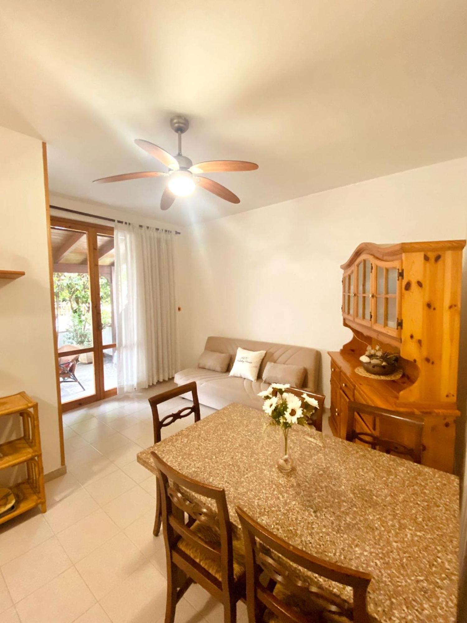 Adv Holiday House - Casa Vacanze Сан-Катальдо Екстер'єр фото