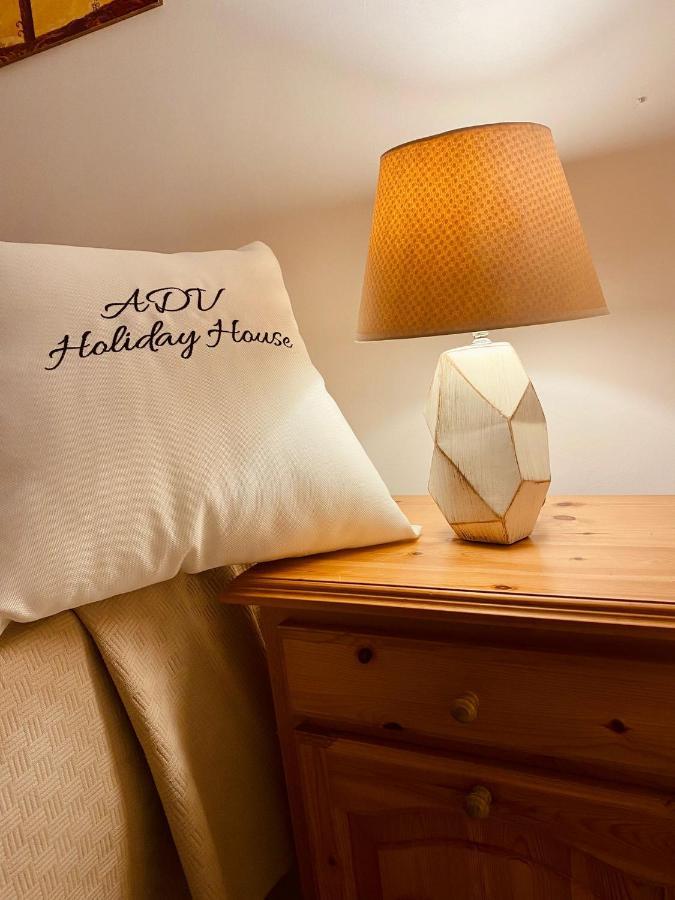 Adv Holiday House - Casa Vacanze Сан-Катальдо Екстер'єр фото